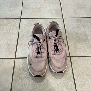 Nike Women's Pink Running Shoes